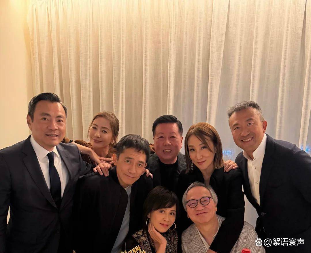 朝伟罕见举香槟出镜港圈名流齐聚送豪礼！AG真人网站刘嘉玲60大寿提前预热梁(图15)